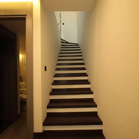 Hotel A'la Grand