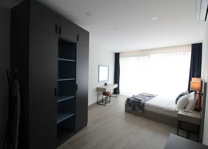 A'la Grand * Αλικαρνασσός