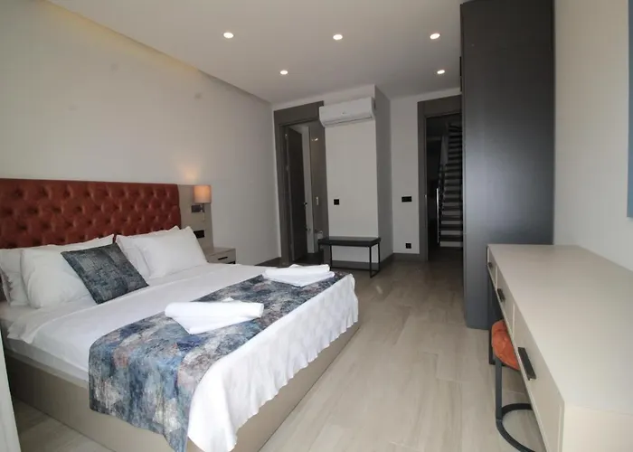 Ξενοδοχείο A'la Grand *