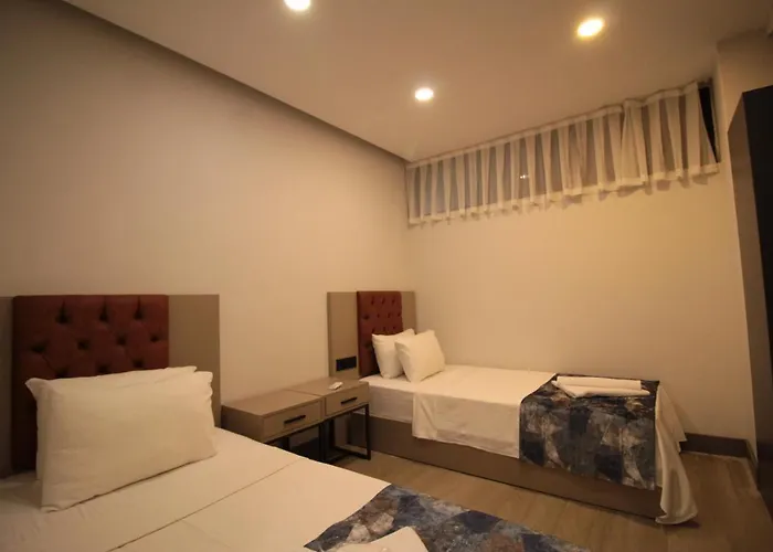 A'la Grand * Αλικαρνασσός