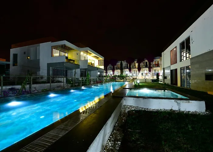 A'la Grand * Αλικαρνασσός