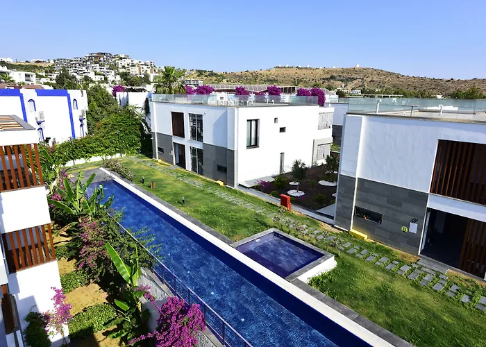 A'la Grand * Αλικαρνασσός